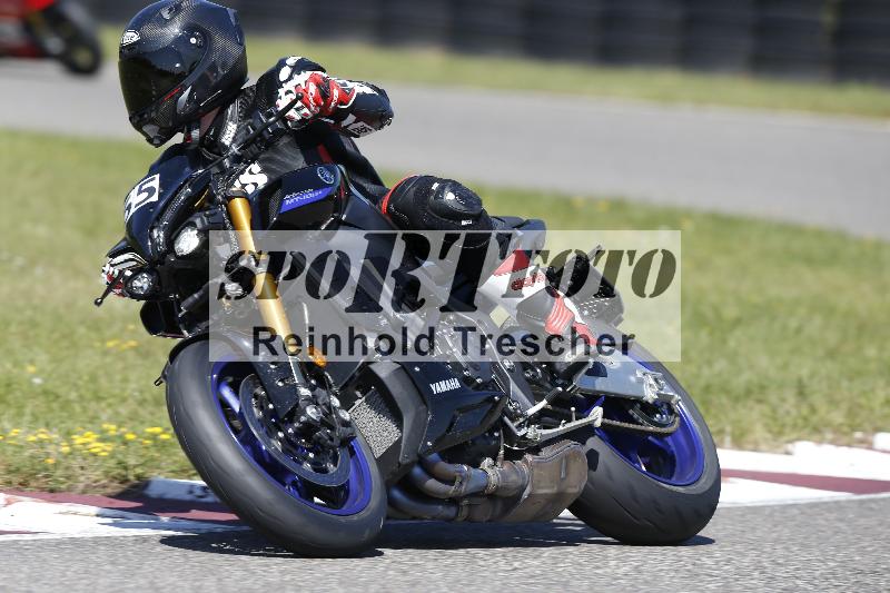 /Archiv-2025/48 25.08.2025 Cornu Master School ADR/rot-rouge/65